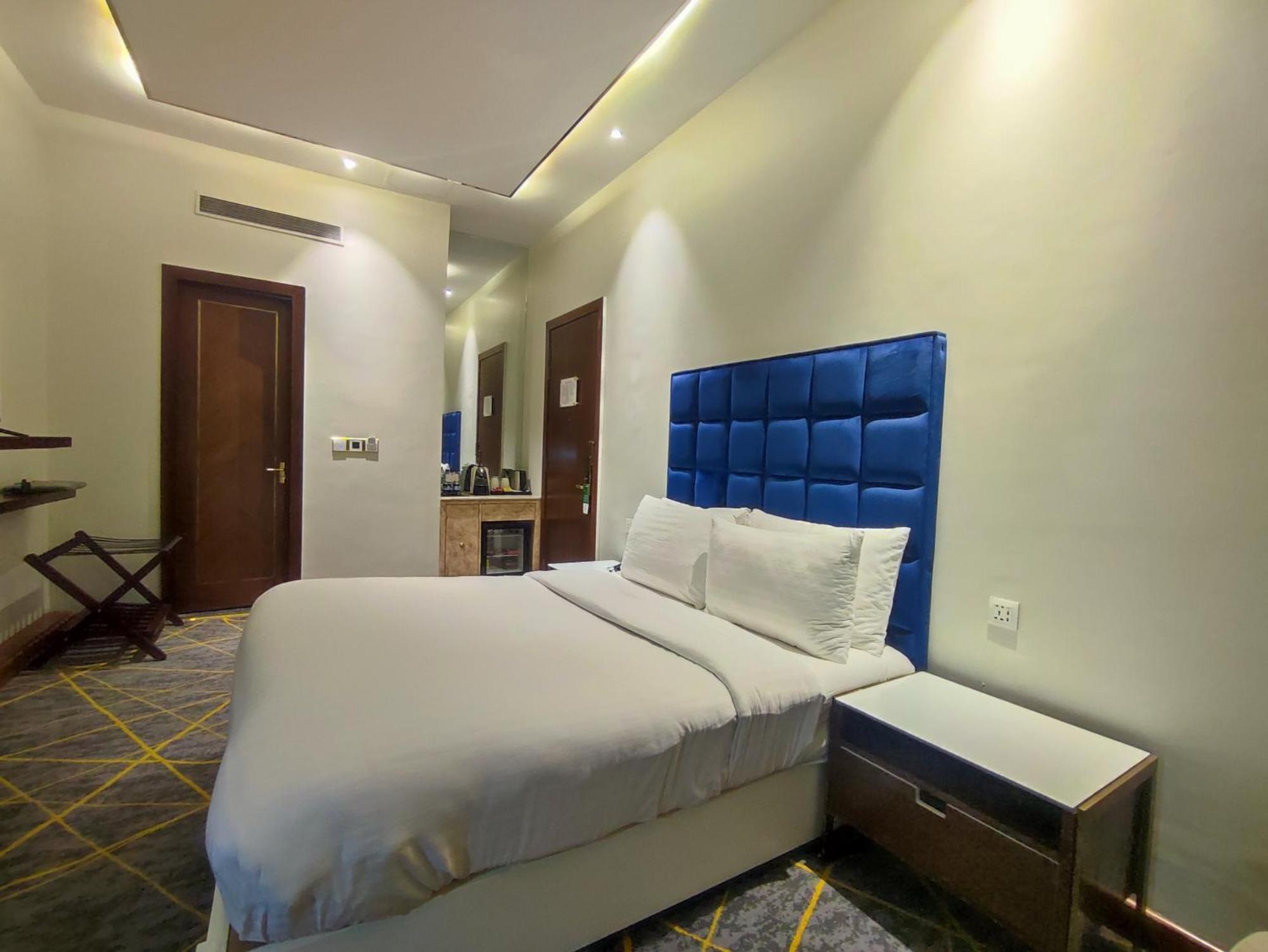 Best Western Premier Исламабад Стая снимка